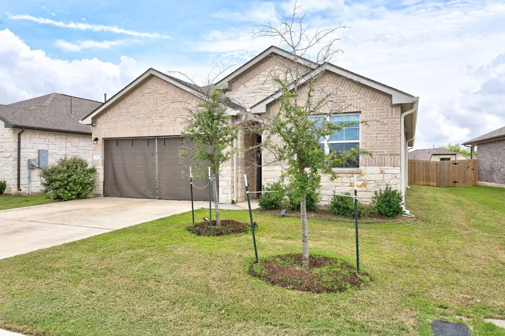 713 Iron Bridge Road Georgetown, TX 78626
