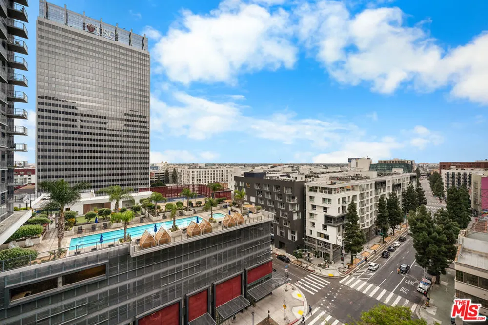 1155 S Grand Avenue #1111 Los Angeles, CA 90015
