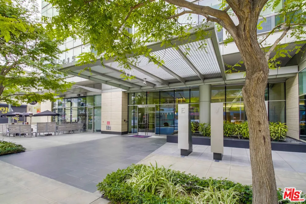 1155 S Grand Avenue #1111 Los Angeles, CA 90015