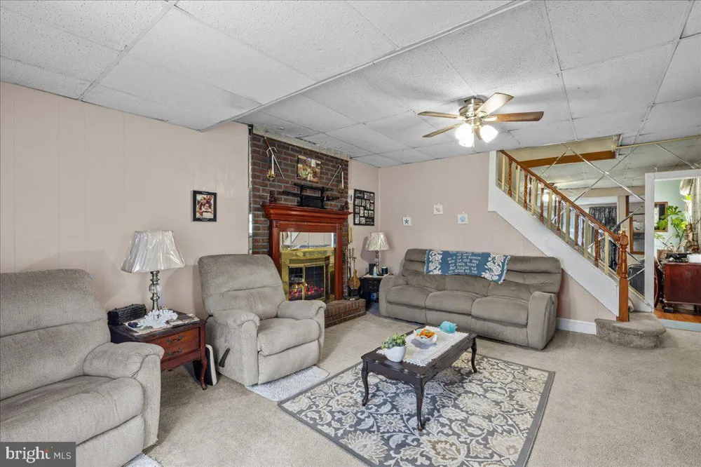 42 SPRUCE STREET Cherry Hill, NJ 08002