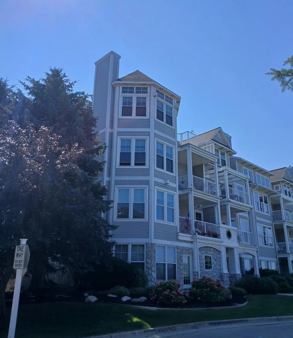 300 S Rath Avenue ##5 Ludington, MI 49431