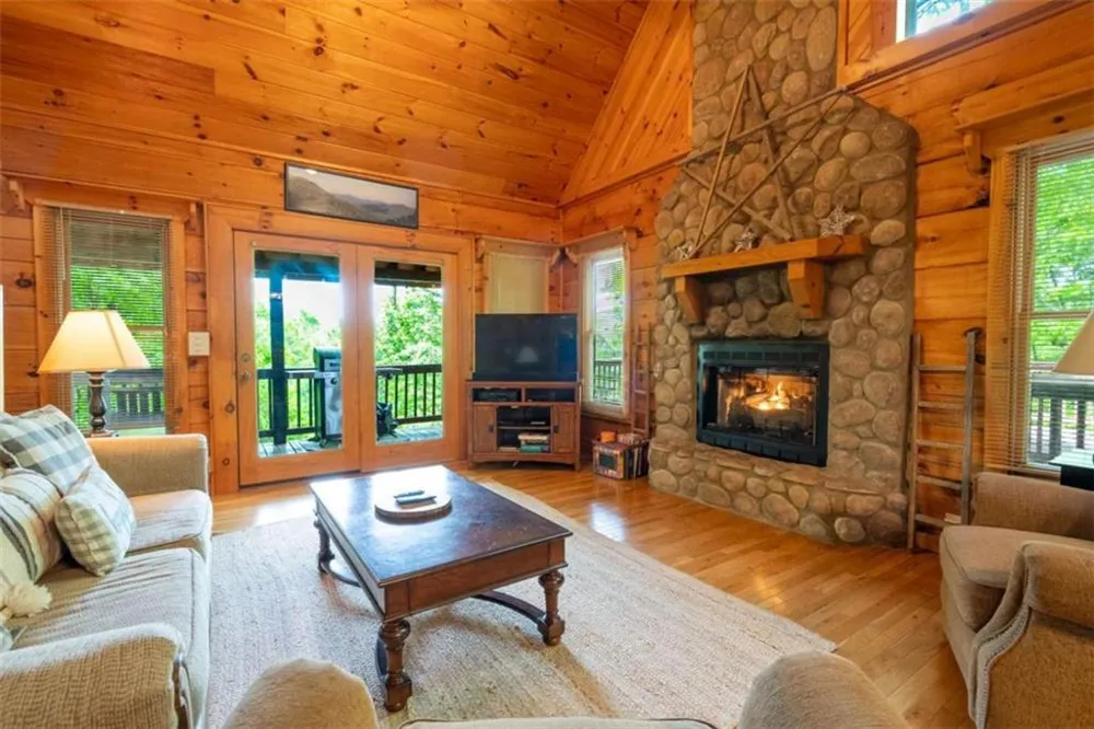 305 Martin Crossing Cherry Log, GA 30522