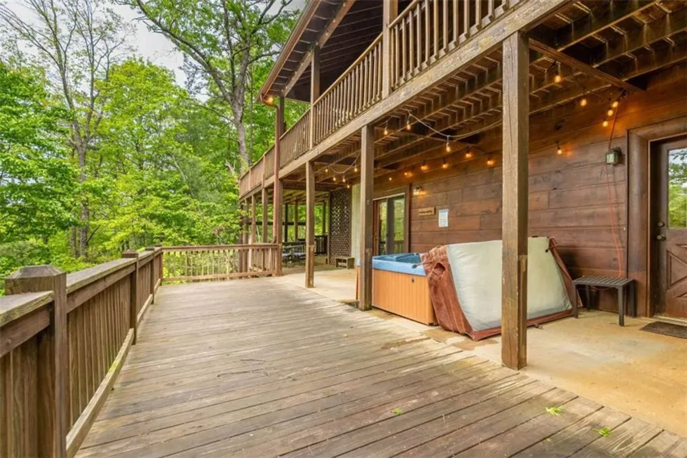 305 Martin Crossing Cherry Log, GA 30522