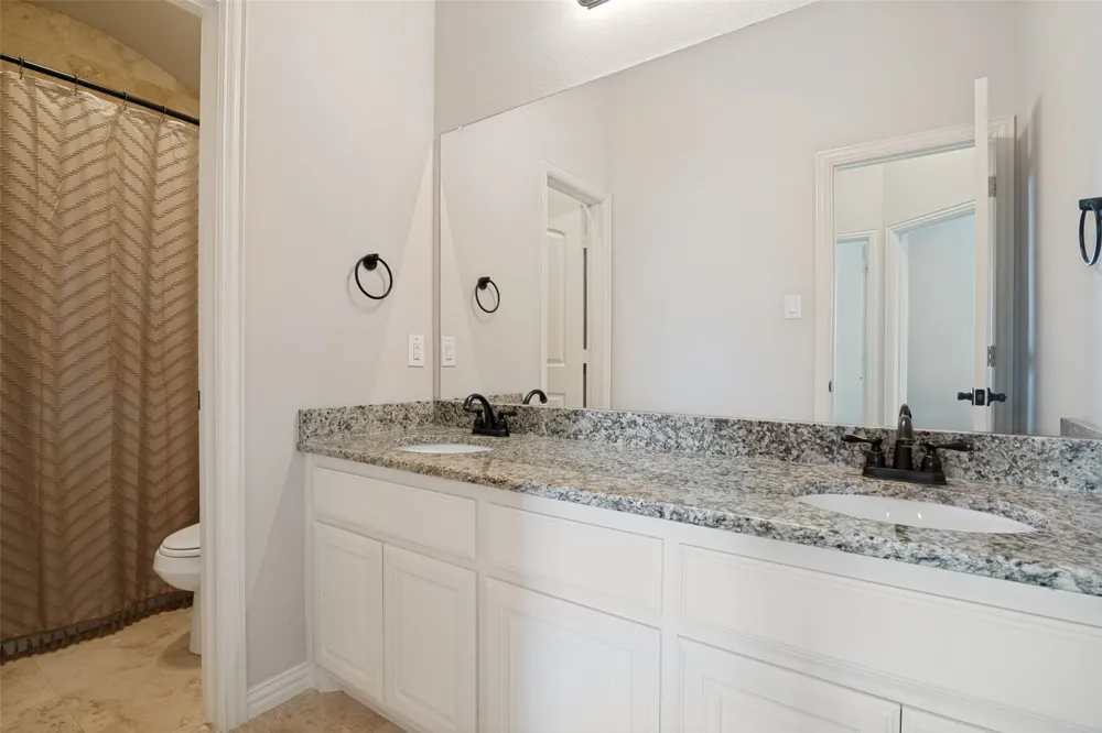 465 Collin Street Nevada, TX 75173