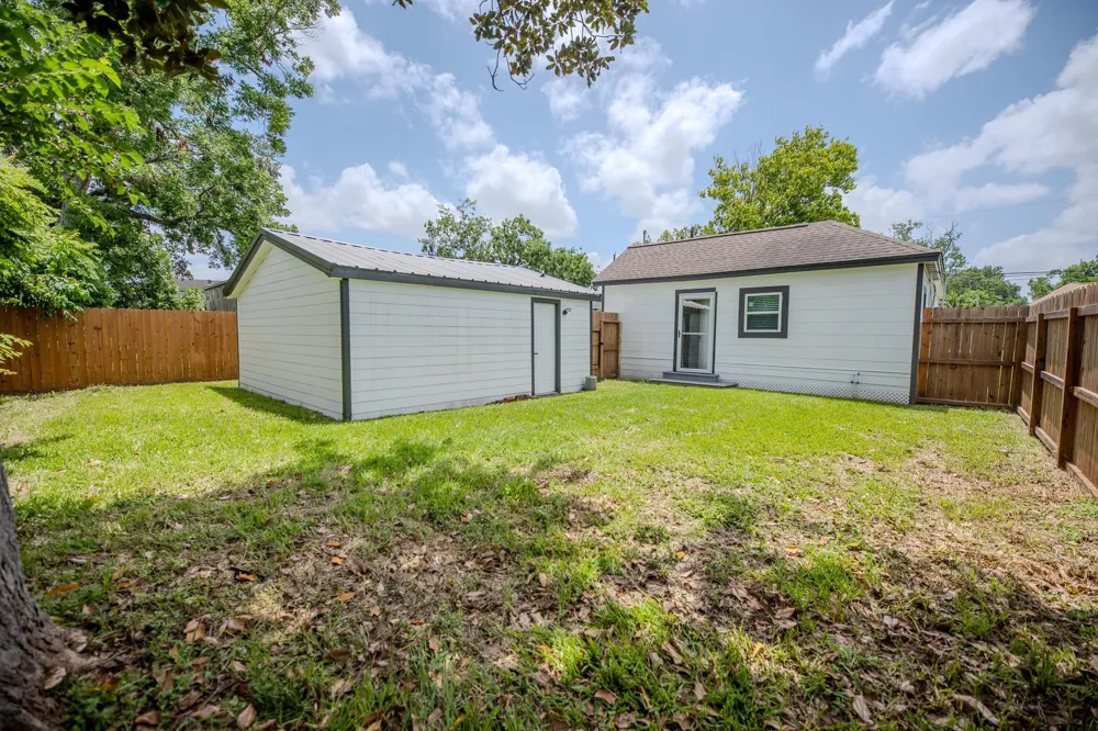 1225 Dutch Street Deer Park, TX 77536
