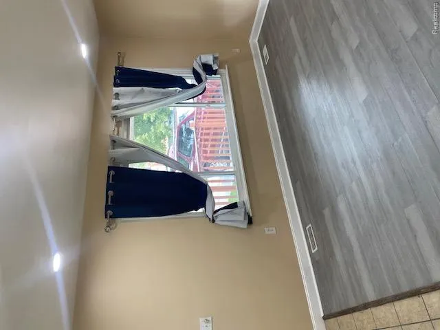 32430 TECLA DRIVE Warren City, MI 48088