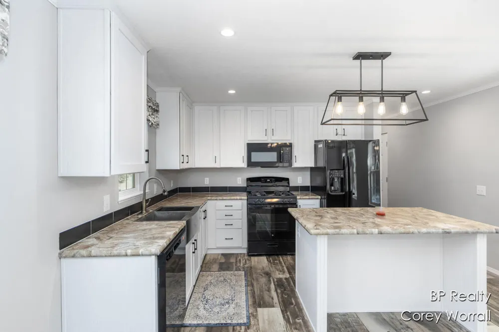 5017 S Sunray Court Cherry Valley Township, MI 49642