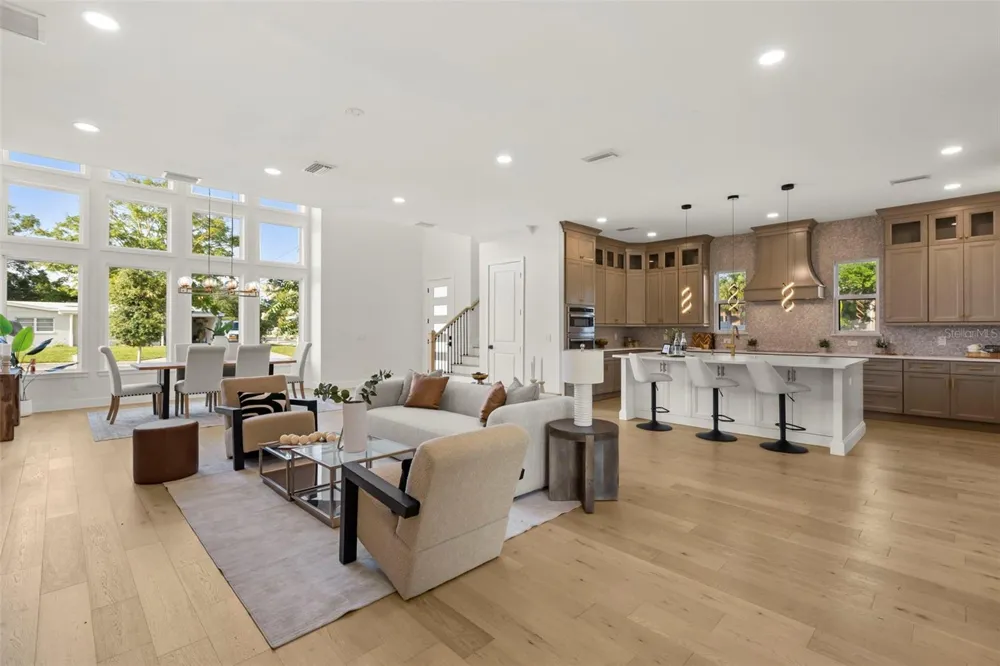 4401 ROCKLEDGE ROAD Orlando, FL 32807