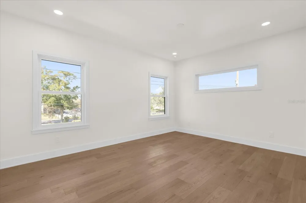 4401 ROCKLEDGE ROAD Orlando, FL 32807