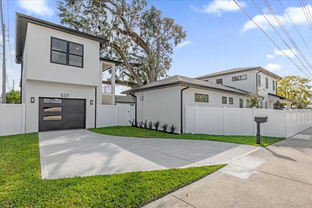 4401 ROCKLEDGE ROAD Orlando, FL 32807