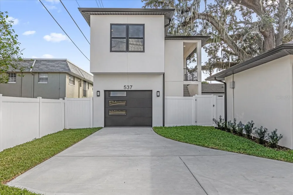4401 ROCKLEDGE ROAD Orlando, FL 32807