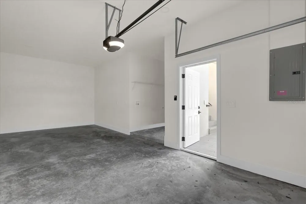 4401 ROCKLEDGE ROAD Orlando, FL 32807