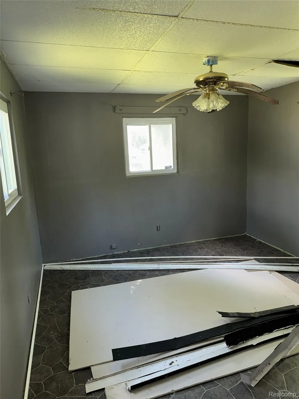 2418 Morris Street Saginaw City, MI 48601
