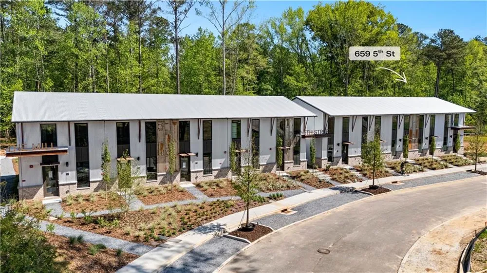 659 5th Street Fayetteville, GA 30214