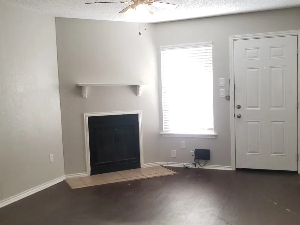 644 S Rogers Road Irving, TX 75060