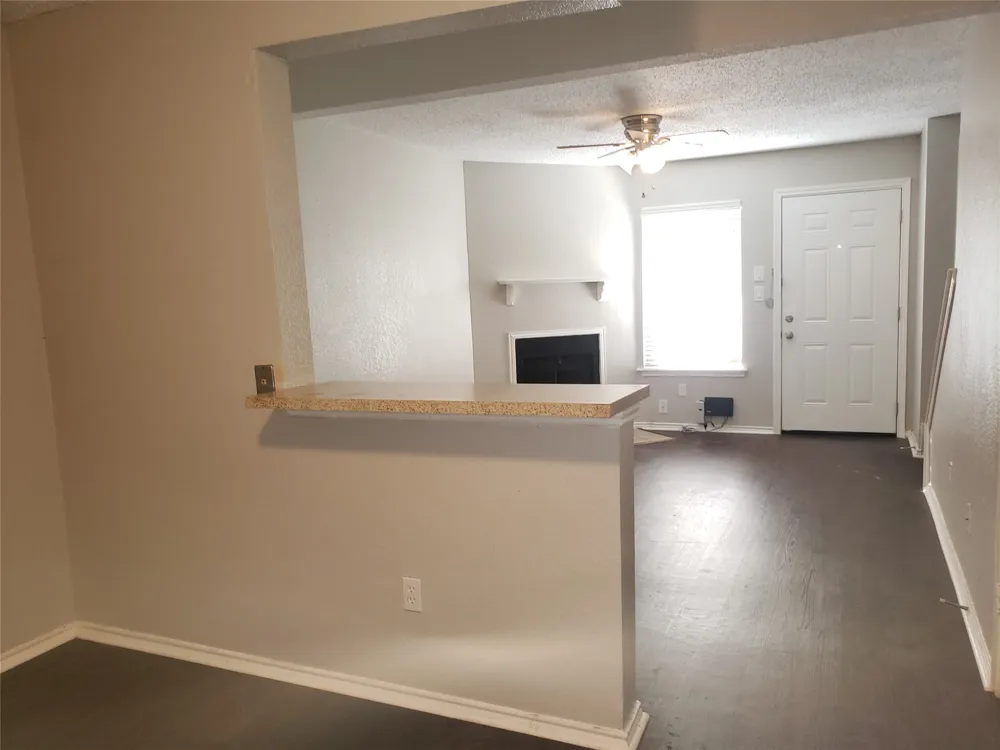 644 S Rogers Road Irving, TX 75060