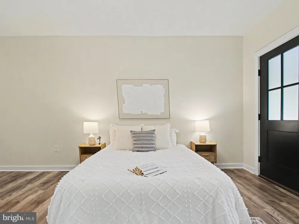 3915 ROLAND AVENUE Baltimore, MD 21211