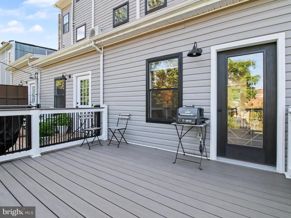 3915 ROLAND AVENUE Baltimore, MD 21211
