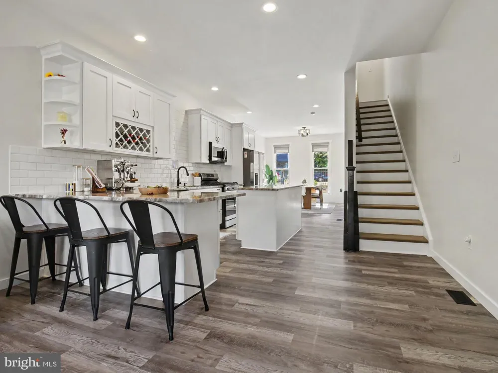 3915 ROLAND AVENUE Baltimore, MD 21211
