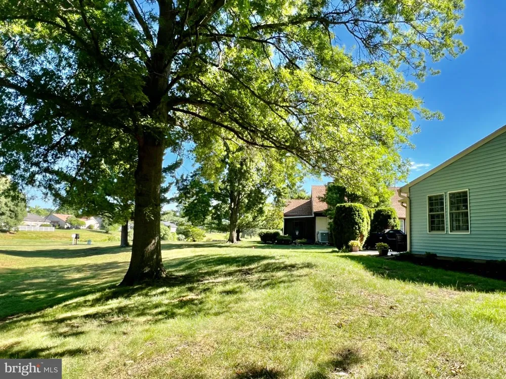 22 JAMES MONROE DRIVE Monroe Township, NJ 08831
