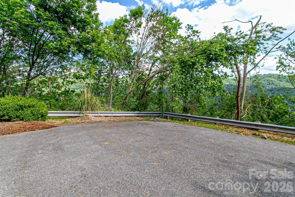 99999 BLACK OAK DRIVE #13 Asheville, NC 28804