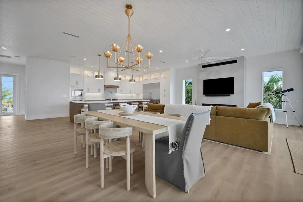 2214 CENTRAL AVENUE Flagler Beach, FL 32136