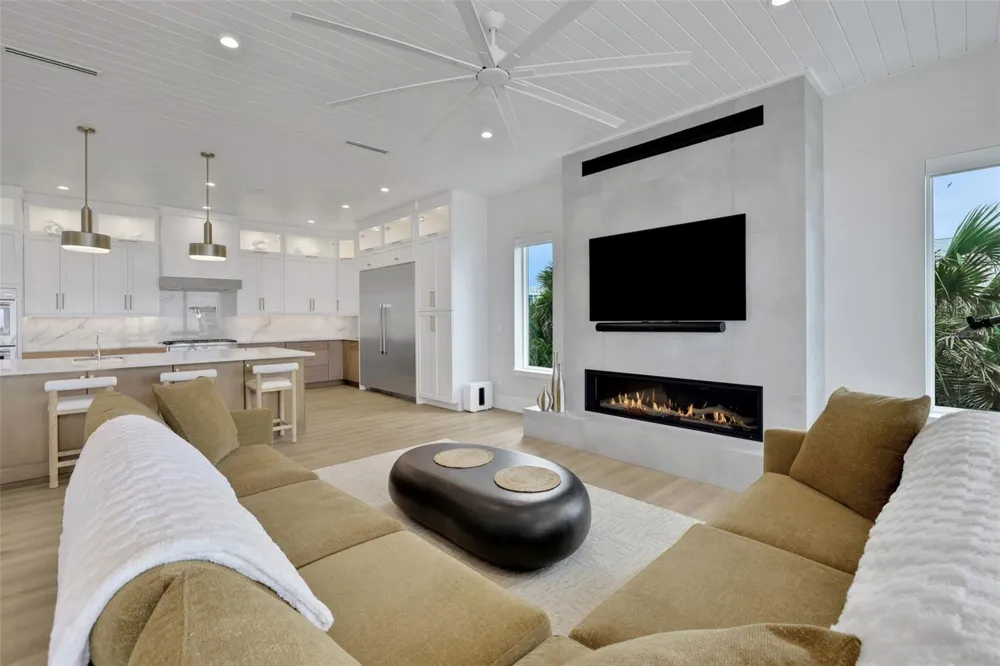 2214 CENTRAL AVENUE Flagler Beach, FL 32136