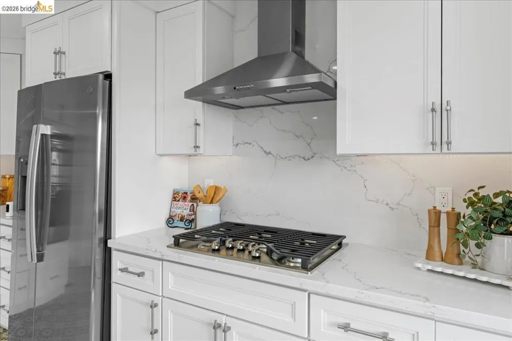 6032 Mauritania Ave Oakland, CA 94605