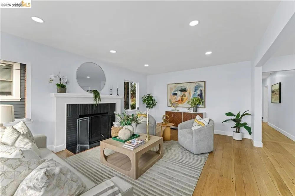 6032 Mauritania Ave Oakland, CA 94605