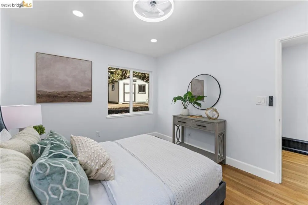 6032 Mauritania Ave Oakland, CA 94605
