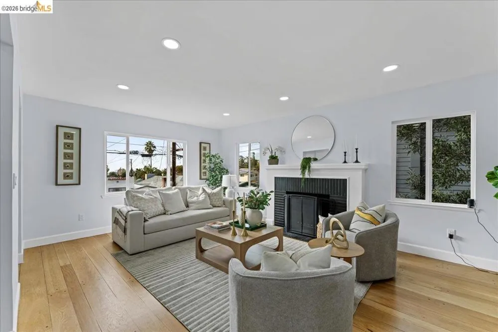 6032 Mauritania Ave Oakland, CA 94605