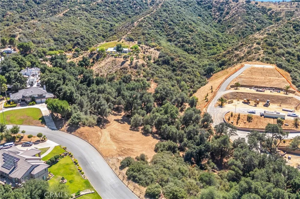 13582 Oak Mountain Drive Yucaipa, CA 92399