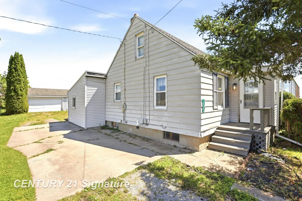 6737 Dixie Highway Bridgeport Charter Township, MI 48722