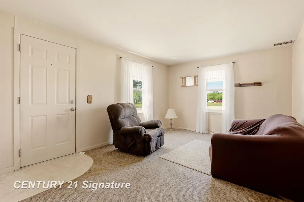 6737 Dixie Highway Bridgeport Charter Township, MI 48722