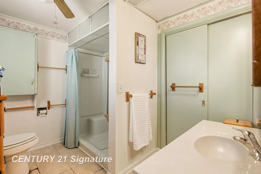 6737 Dixie Highway Bridgeport Charter Township, MI 48722