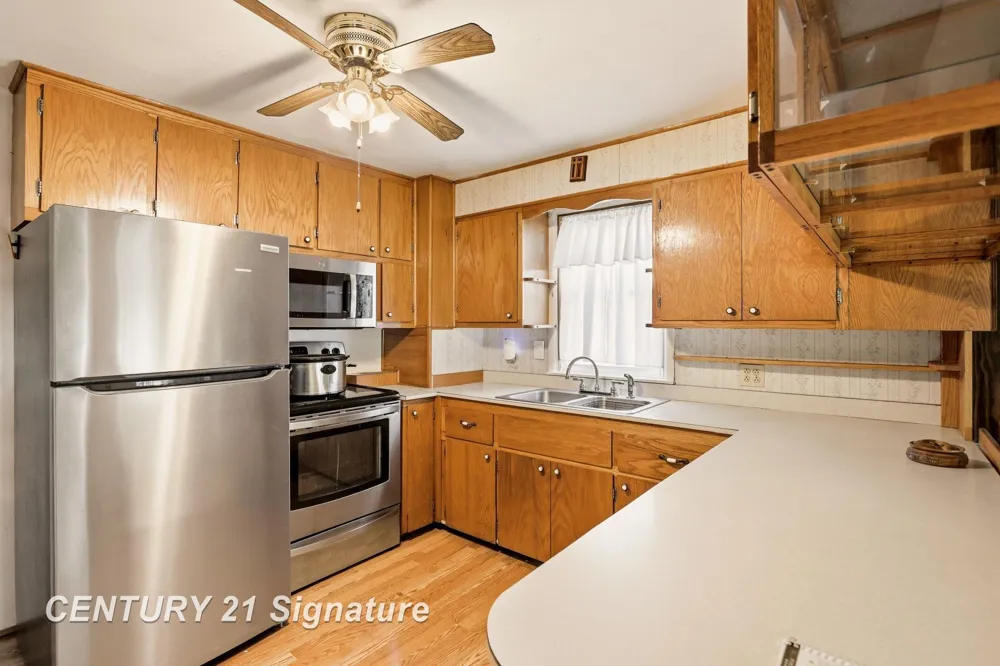 6737 Dixie Highway Bridgeport Charter Township, MI 48722