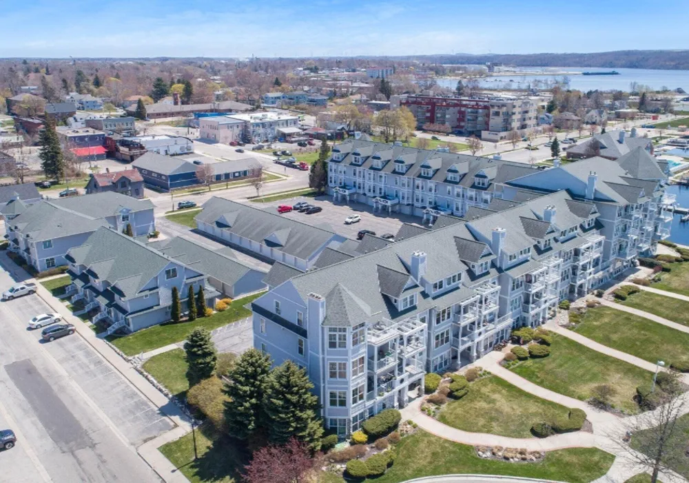 300 S Rath Avenue ##5 Ludington City, MI 49431