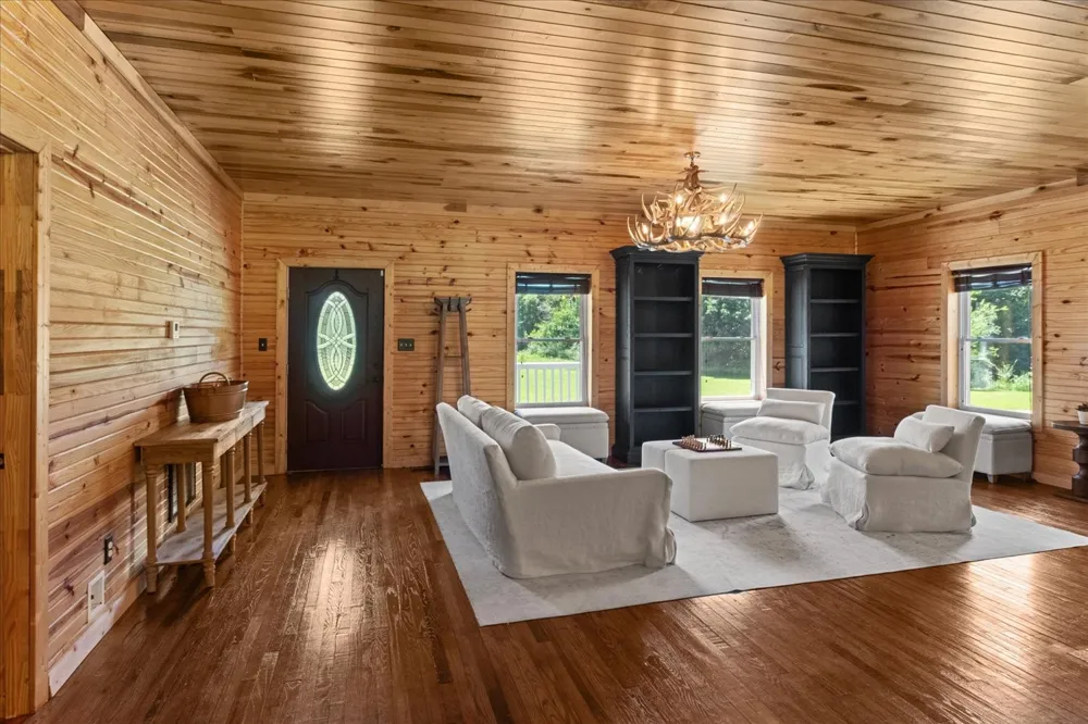 100 Asbury Dr New Johnsonville, TN 37134
