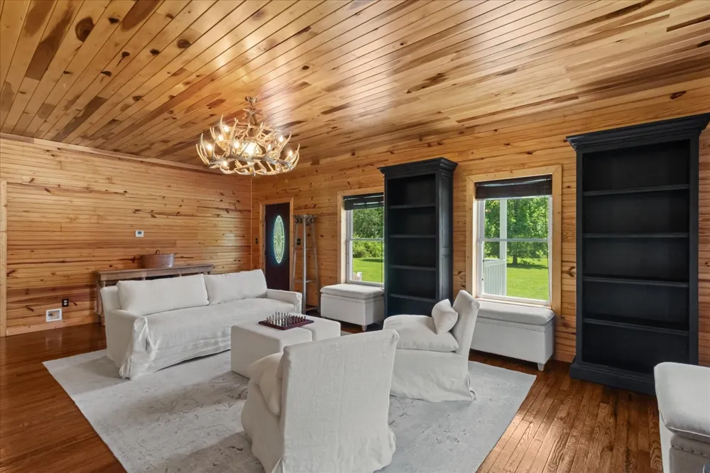 100 Asbury Dr New Johnsonville, TN 37134
