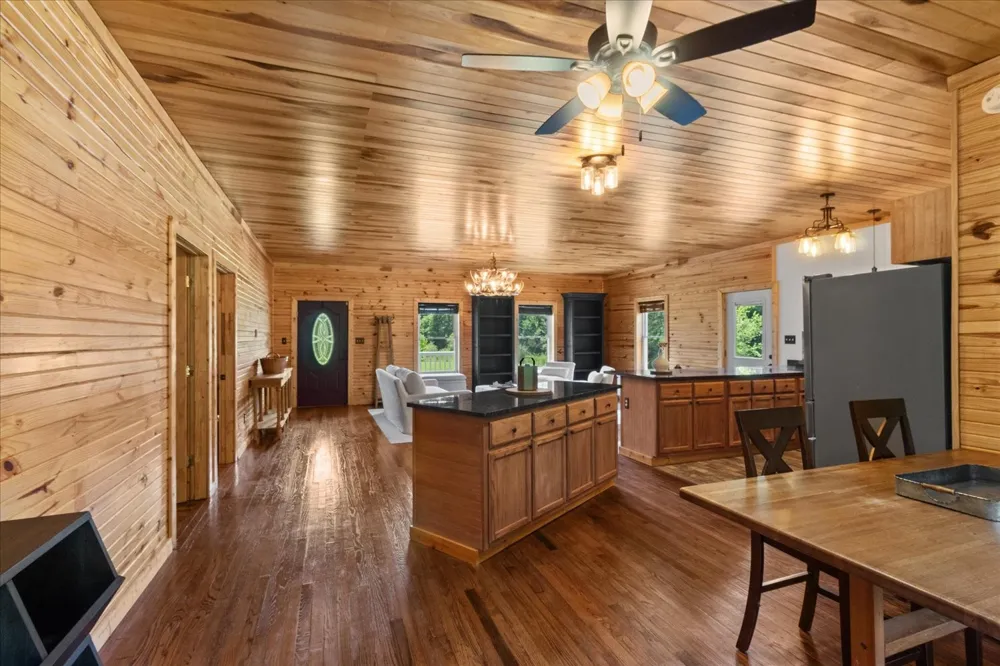 100 Asbury Dr New Johnsonville, TN 37134