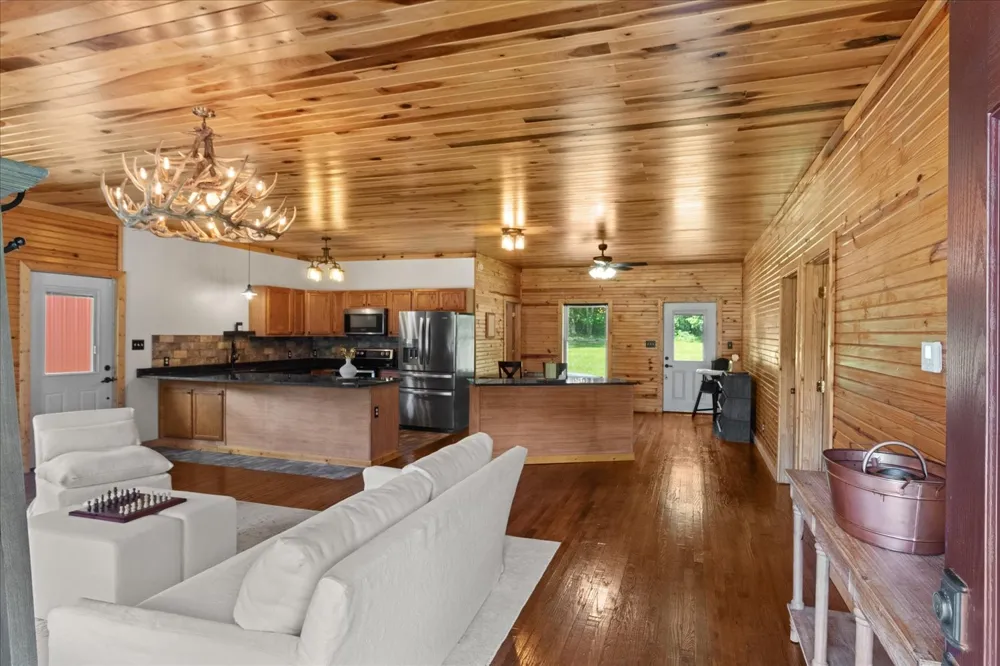 100 Asbury Dr New Johnsonville, TN 37134
