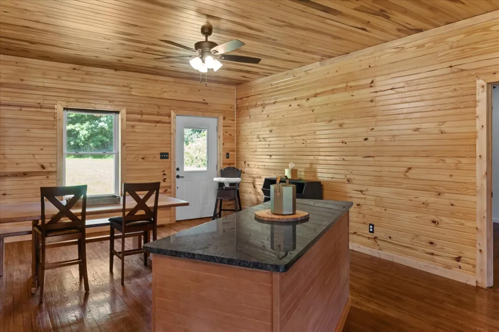 100 Asbury Dr New Johnsonville, TN 37134