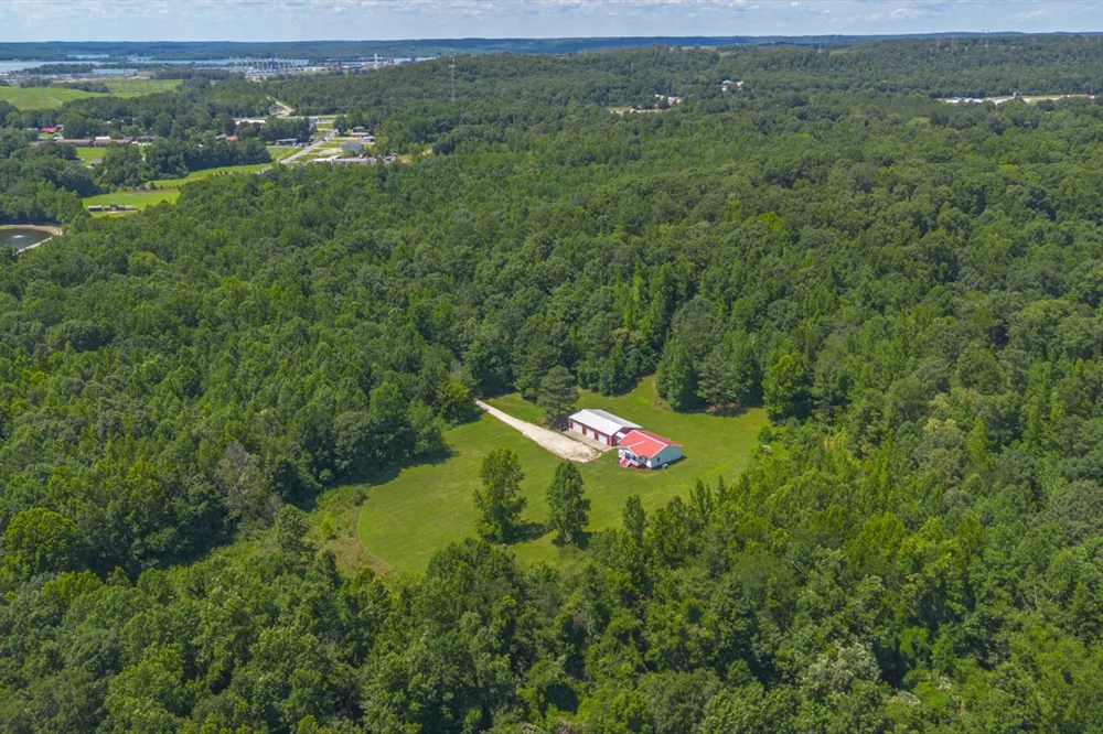 100 Asbury Dr New Johnsonville, TN 37134