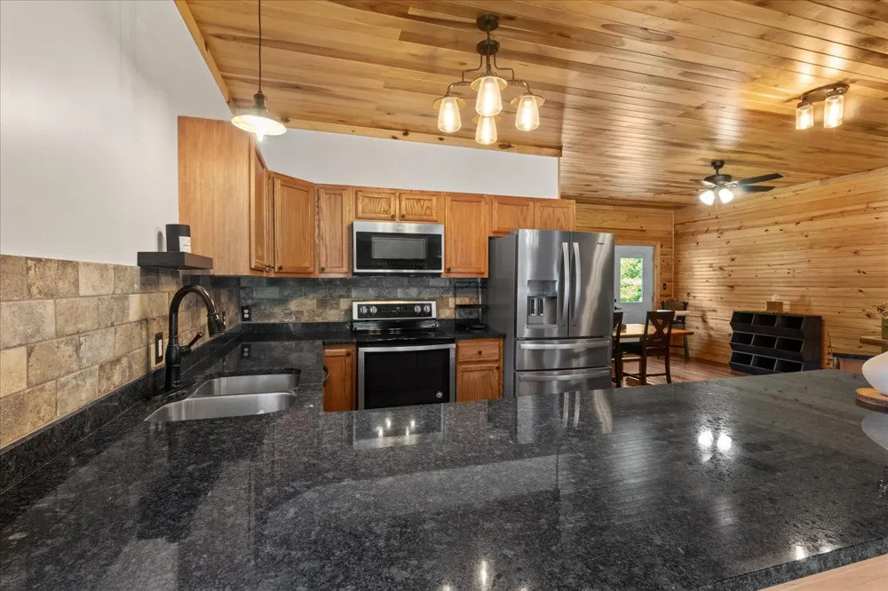 100 Asbury Dr New Johnsonville, TN 37134