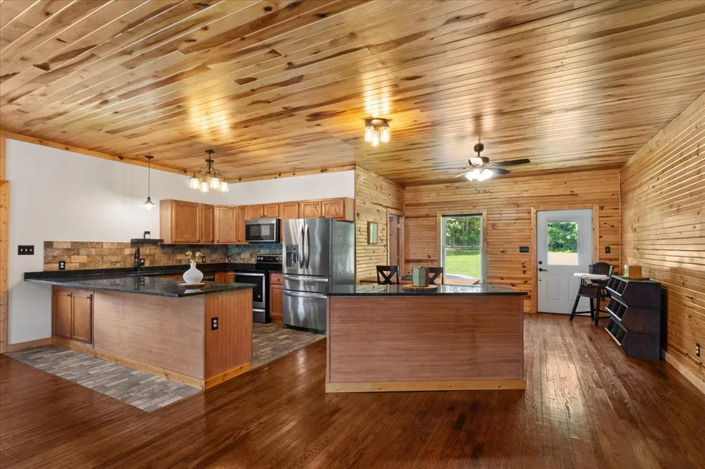 100 Asbury Dr New Johnsonville, TN 37134