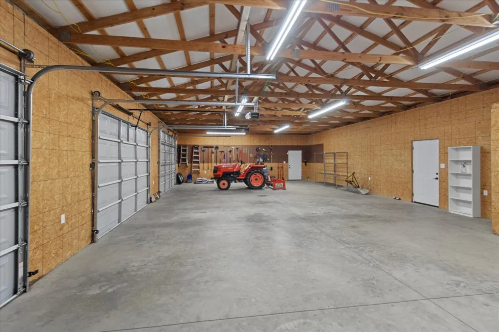 100 Asbury Dr New Johnsonville, TN 37134