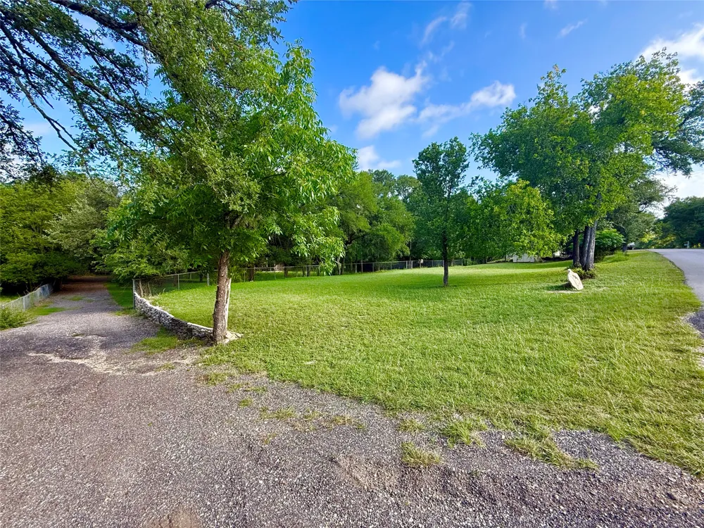 909 Center Circle Salado, TX 76571