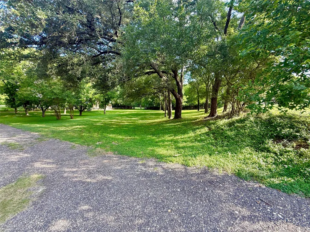 909 Center Circle Salado, TX 76571