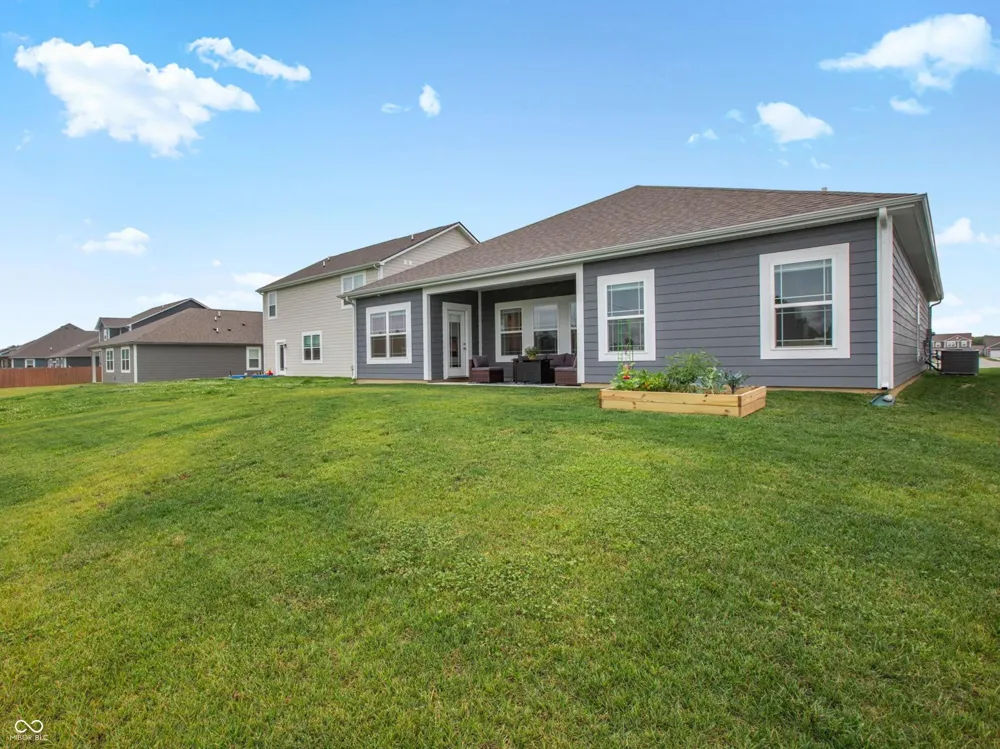 290 Waterford Lane Pendleton, IN 46064