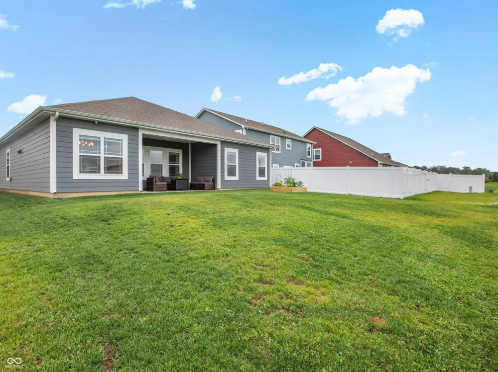 290 Waterford Lane Pendleton, IN 46064